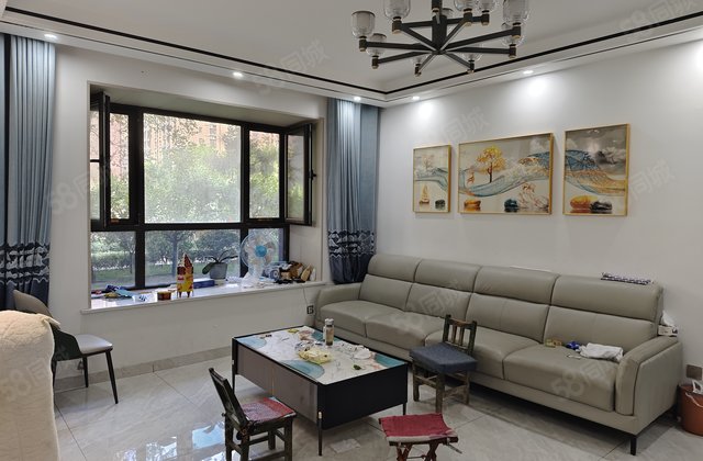 孟达中央帝景证满两年4室2厅2卫 带车位储藏室房东直卖