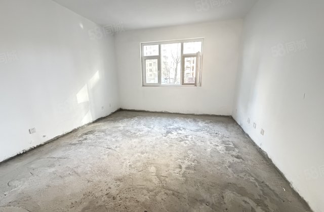 金柱绿城 正规商品房 商圈成熟 小三居 南北通透 次新小区