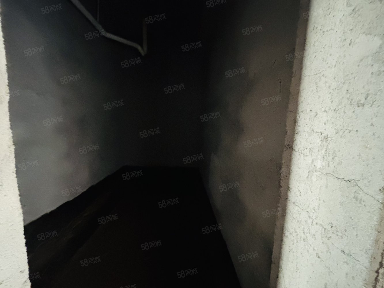 新世界凯旋城(别墅)7室2厅3卫243㎡南北103万