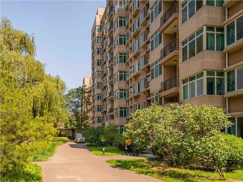 白石桥国兴家园南北通透4室2卫院中心位置不临街