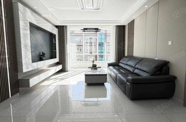 吉鹤苑3室1厅130㎡61.8万二手房图片