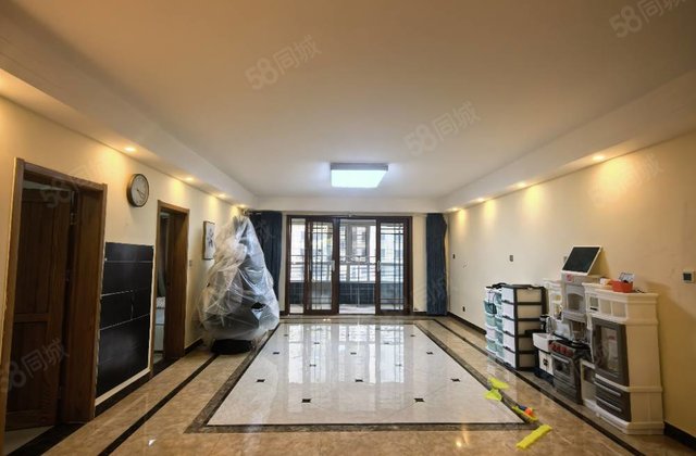 区政府孟达 A3，精装修，送车储，装修就住了1年