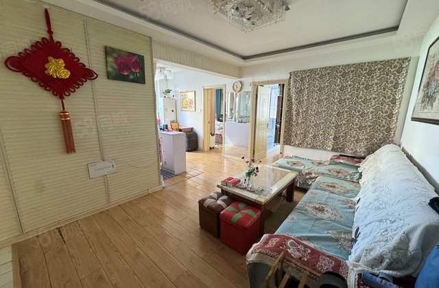德胜凯旋花园2室1厅75.65㎡35万二手房图片
