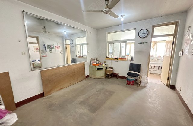 孝心一楼4千多 市中心汽车总站东 中华苑旁北园小区 两居好房