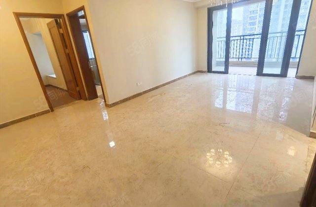 恒大御龙天峰3室2厅111.1㎡75万二手房图片