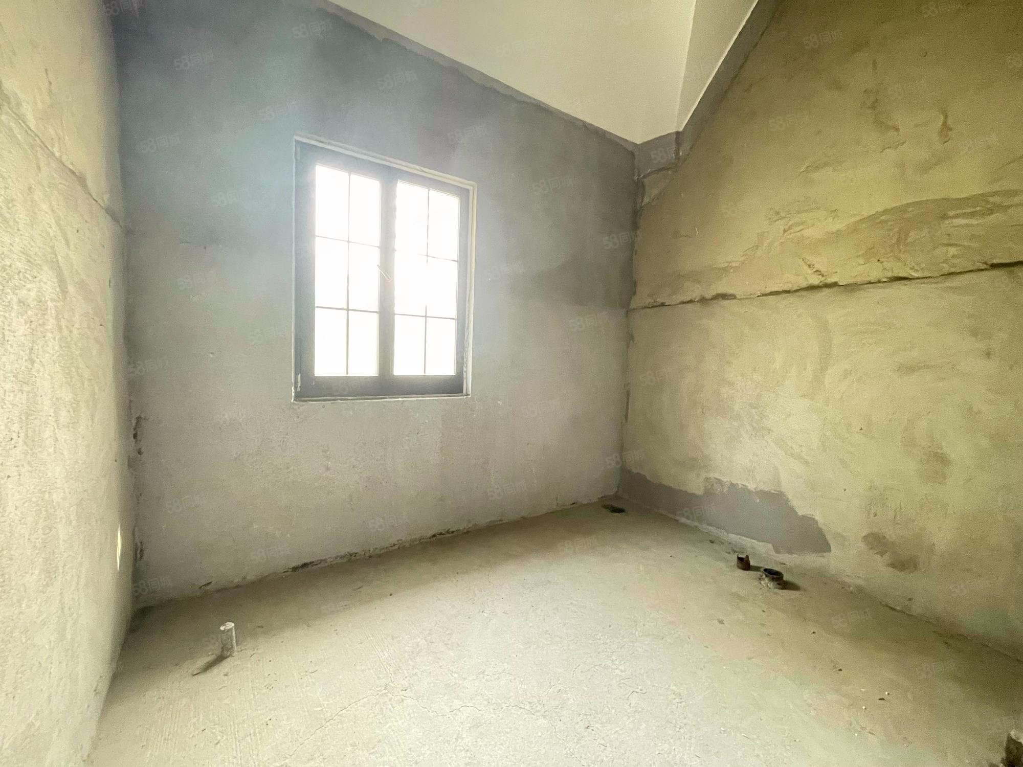 財富公館5室3廳5衛(wèi)1496.75㎡南北8500萬