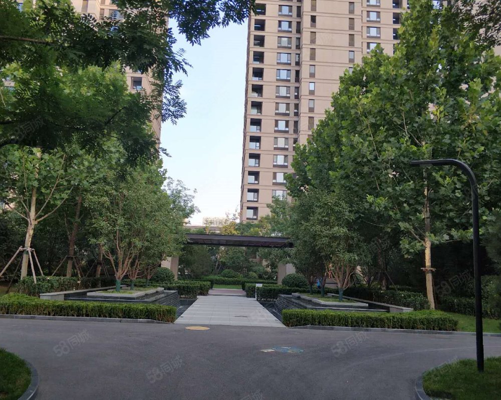 西长安壹号商住楼六环以外