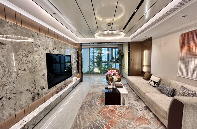 三叶草带车位 一手手续 诚售