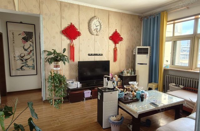 79万 人民公园附近 单位房 三室朝阳 免大税 停车方便