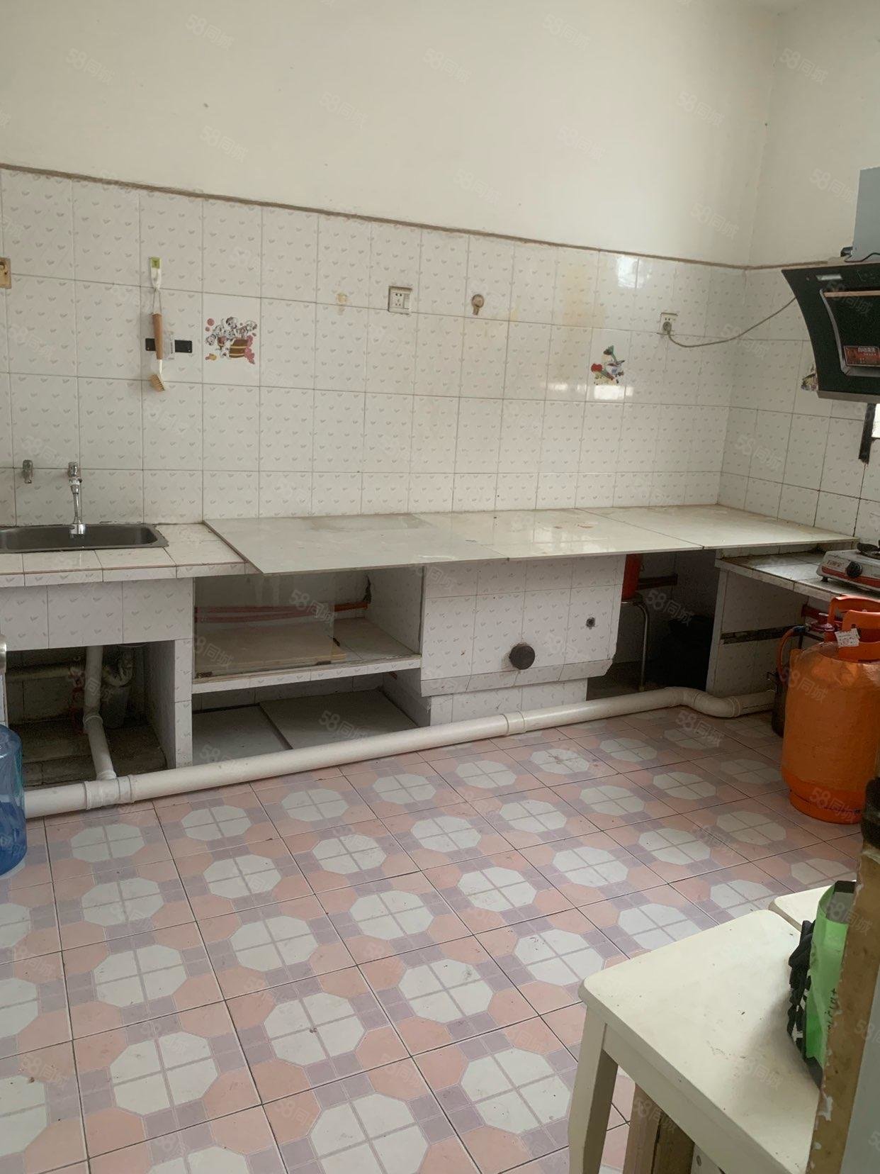 文帝街小区3室1厅1卫108㎡南37万