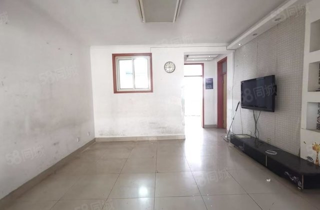 老文轩隔壁，老一中附近三楼，免大税， 停车方便