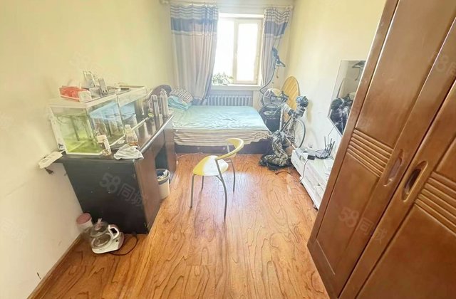 经纬街小区(经纬街168号-170号(双号))2室1厅61㎡65万二手房图片