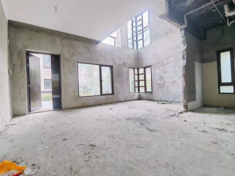 急售随时看房约谈万悦花园联排别墅边套土建已做