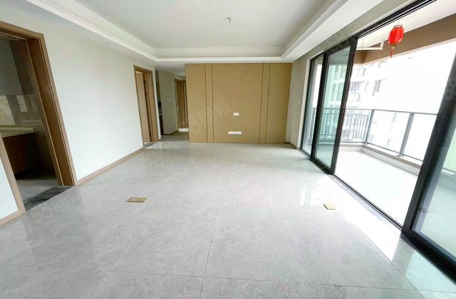 城投锦澜悦山4室2厅135.98㎡165万二手房图片