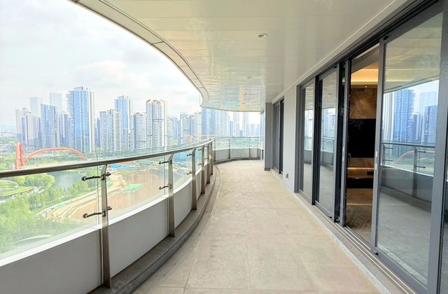 麓湖玥港4室2厅199.1㎡660万二手房图片