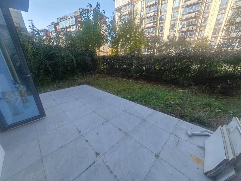 【10图】一楼 前后私家花园,大阳光房已封好,南京碧桂园逸谷苑-南京58