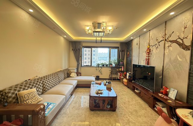 美仑环球港3室2厅136.5㎡107万二手房图片