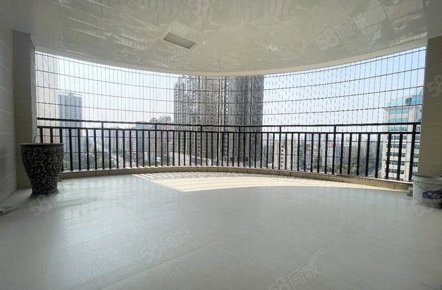 金墩大厦4室2厅218.05㎡127万二手房图片