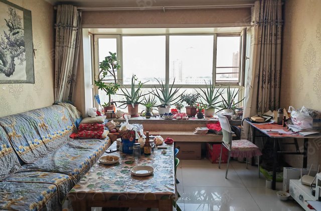 喀什阳光小区B区3室2厅105㎡52万二手房图片