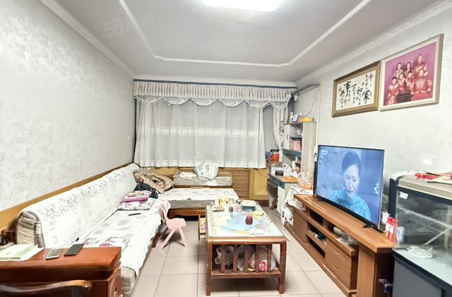 文轩中学 第二实验   龙山南区 区委家属院 中层 三室两厅