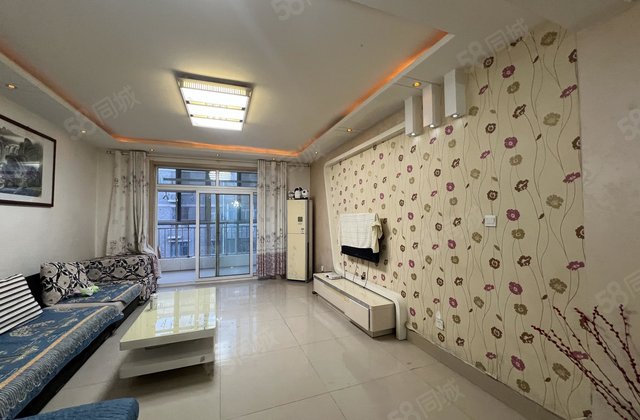 新东方名人苑三期 出行方便 低密度社区 满二 双卫生间 朝南