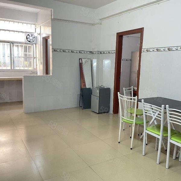 整租｜民电麣.齤秀厢地铁口 近路边不走小巷采光通风好两房一厅可短租