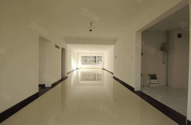 润景苑 东去大三房 双卫格局 精装修 正规商品房 三叶草