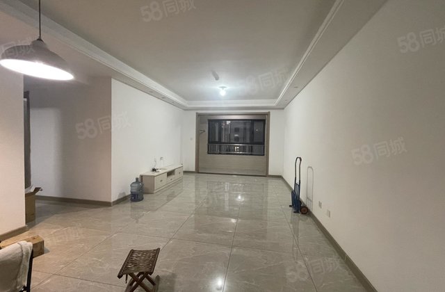 振兴路 小三房 莲湖新城北区 商品住宅  次新房 带车位储藏