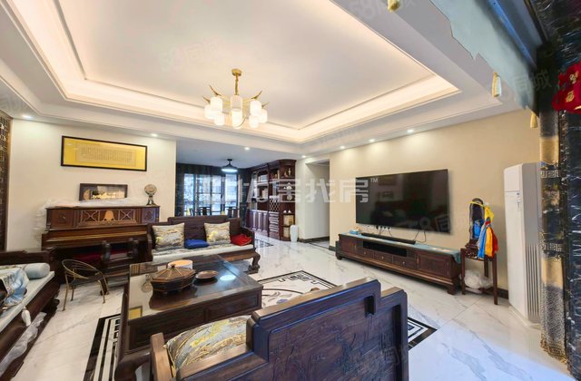 昊壮一品尊府4期4室2厅220㎡320万二手房图片