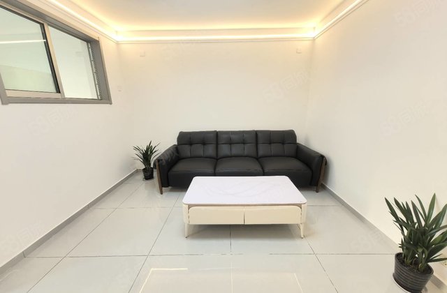 市中心，金鼎兴华路东昌中学，聊建一公司家属院，三室免大税