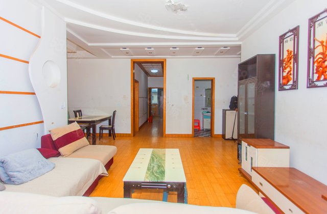 核馨苑3室2厅125㎡135万二手房图片