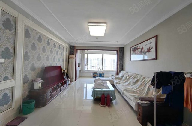 昌润路东 润景苑东区 公安局家属院 三叶草户型 双卫 送车储