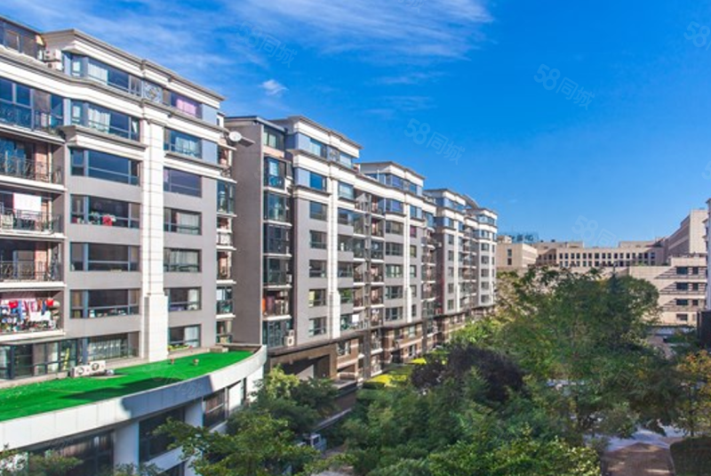 中海凱旋4室2廳3衛(wèi)222.45㎡南北3298萬(wàn)