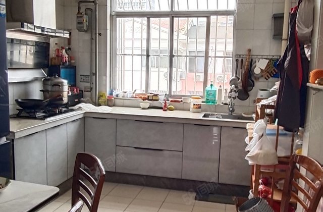 东昌中学对门三室付花小区可按揭