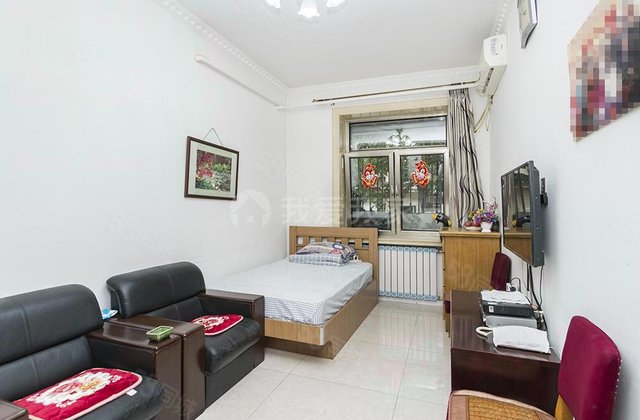 學(xué)院南路32號院3室1廳1衛(wèi)82.5㎡南北690萬