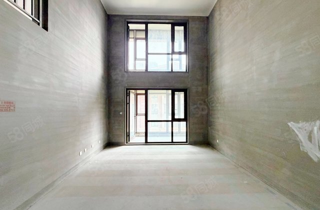 龙湖上第4室2厅188㎡540万二手房图片