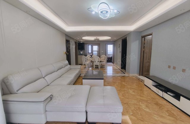 国岳府 精装修 送车储藏室免大税 双阳台 元宝户型 南北通透