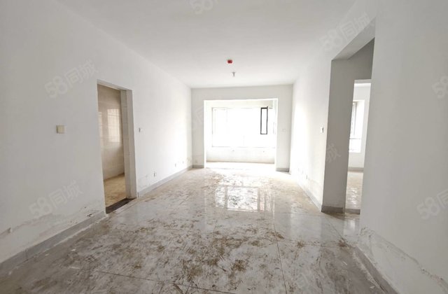 金柱绿城新房未住商品房不遮阳光送车位储藏室