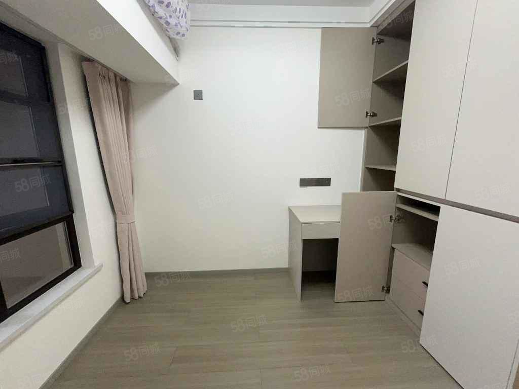 应城市碧桂园云玺3室2厅2卫107㎡南68.8万