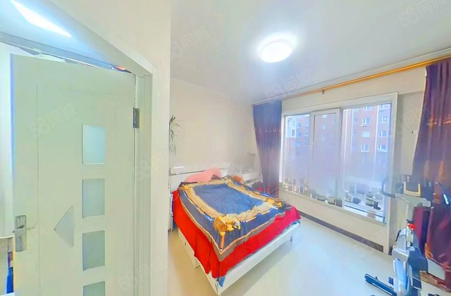 亚泰杏花苑3室2厅132.69㎡82万二手房图片