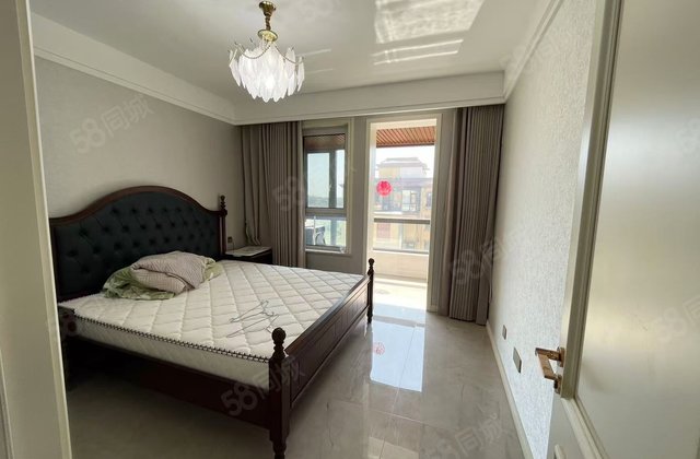 江北水镇！5加6带露台！带所有家具家电！房东急售！