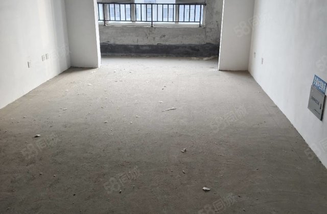 梁山龙城华府二期3室2厅120㎡65万二手房图片