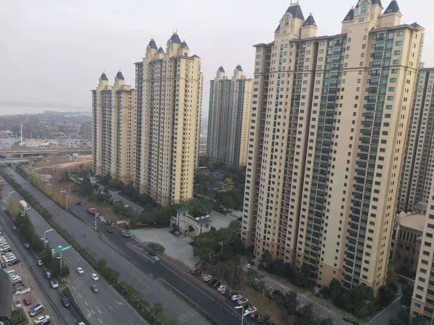 地铁口北城中环城二期三房两厅精装修拎包入住近