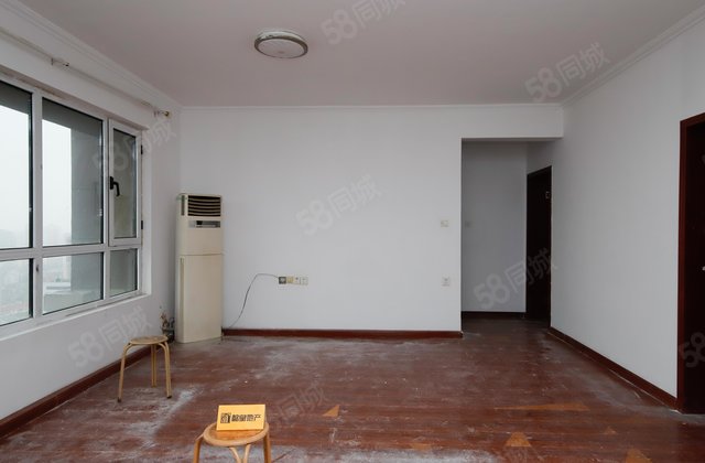 MOCO18853室2厅130.16㎡95万二手房图片