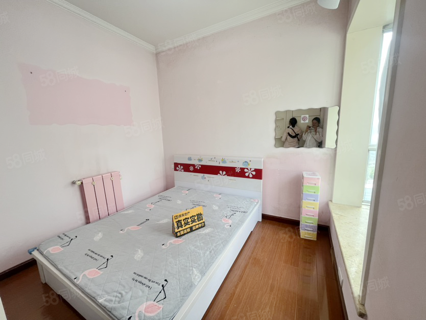 宏发明珠2室2厅1卫80㎡南北39.8万