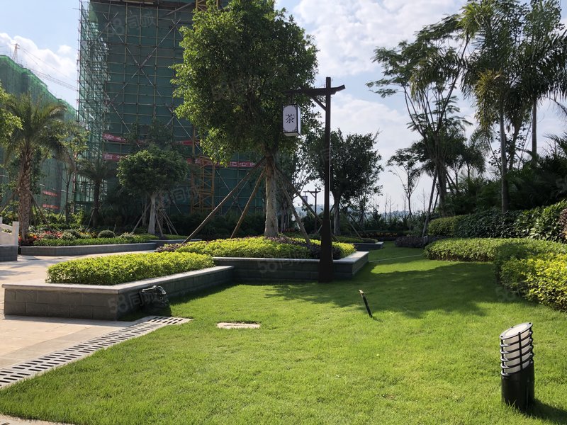 勐海二手房  景管路二手房