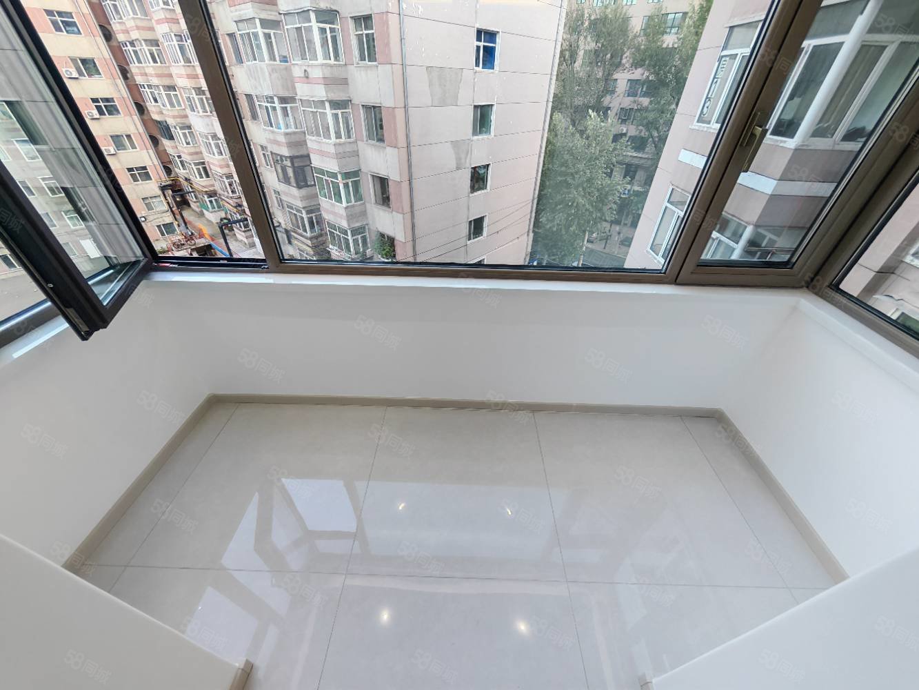 北方一区2室1厅1卫75㎡南北19万