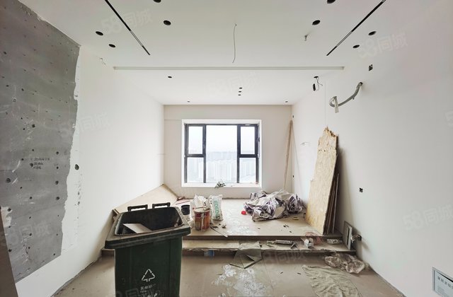 东亚京尊(东苑)1室0厅50.47㎡30万二手房图片