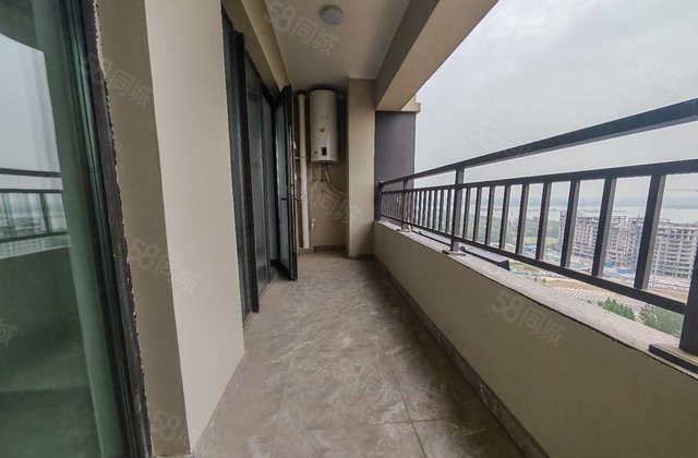 单价6开头！颐中外国语 湖语上院 双阳台双卫 送车位新房未住