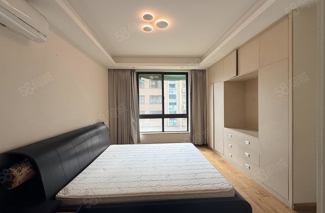 鸿景名苑3室2厅130㎡138万二手房图片